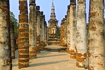 Wat Mahathat, Sukhothai Historical Park, UNESCO World Heritage Site, Sukhothai Province, Thailand, Southeast Asia, Asia