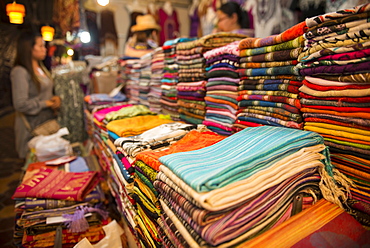 Night market, Siem Reap City, Cambodia, Indochina, Southeast Asia, Asia 