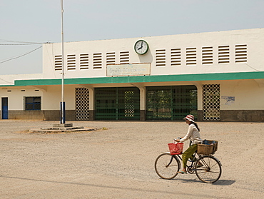 Abandoned Railway Station, Battambang, Battambang Province, Cambodia, Indochina, Southeast Asia, Asia 