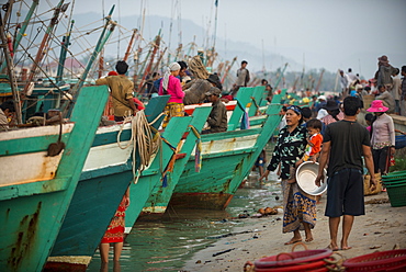 Dawn at Kampot Harbour as fishing boats return with night's catch, Kampot Province, Cambodia, Indochina, Southeast Asia, Asia 