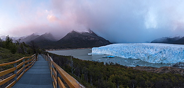 Perito Moreno Glacier at dawn, Los Glaciares National Park, UNESCO World Heritage Site, Patagonia, Argentina, South America