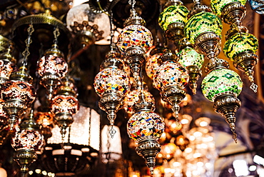 Mosaic glass Turkish lights on display, Grand Bazaar (Kapali Carsi), Istanbul, Turkey, Europe