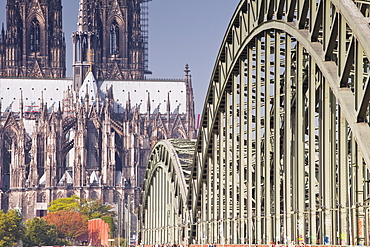 Cologne Cathedral (Dom) and bridge across the River Rhine, Cologne, North Rhine-Westphalia, Germany, Europe 