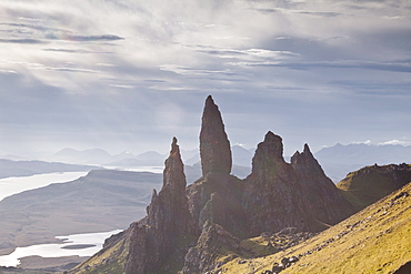 The Old Man of Storr, a rock formation on the edge of the Trotternish Ridge, Isle of Skye, Inner Hebrides, Scotland, United Kingdom, Europe