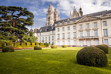 Looking across the gardens of Musee des Beaux Arts with Saint Gatien cathedral behind, Tours, Indre et Loire, Centre, France, Europe