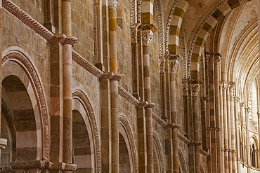 La Basilique of Sainte Madeleine de Vezelay, an 11th century Benedictine Monastery, UNESCO World Heritage Site, Yonne, Burgundy, France