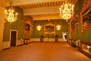 Hunting trophies and paintings adorn one of the 440 rooms in the Chateau de Chambord, UNESCO World Heritage Site, Loir-et-Cher, Centre, France, Europe