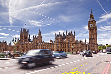 Westminster Bridge and the Houses of Parliament, Westminster, London, England, United Kingdom, Europe