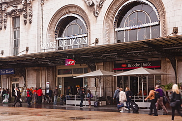 Gare de Lyon railway station in central Paris, France, Europe