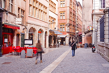 People walking in the streets of old Lyon, Lyon, Rhone-Alpes, France, Europe