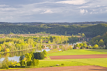 The valley of the Dordogne River, Dordogne, France, Europe