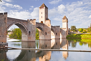 Pont Valentre in the city of Cahors, Lot, France, Europe 