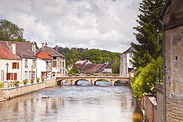 The River Ource running through the village of Essoyes, Aube, Champagne-Ardennes, France, Europe 