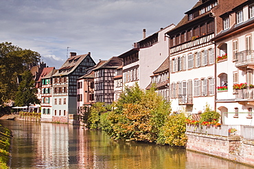 Half timbered houses in La Petite France, Grande Ile, UNESCO World Heritage Site, Strasbourg, Bas-Rhin, Alsace, France, Europe