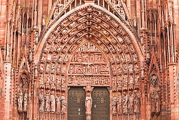 Detail of the tympanum on Notre Dame de Strasbourg Cathedral, Strasbourg, Bas-Rhin, Alsace, France, Europe