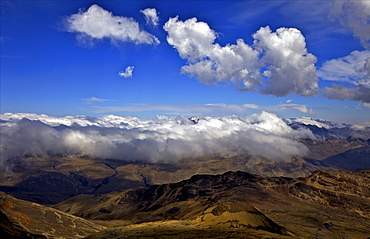 View from Mount Chacaltaya, altiplano in distance, Calahuyo near La Paz, Bolivia, Andes, South America