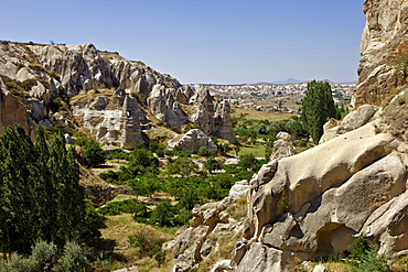 Fairy Chimneys rock formation near Goreme, Cappadocia, Anatolia, Turkey, Asia Minor, Eurasia