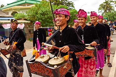 Musicians leading a traditional Sasak wedding procession, Lombok, Indonesia, Southeast Asia, Asia