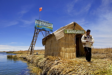 Entrance to Islas Flotantes (Floating Islands), Lake Titicaca, Peru, South America