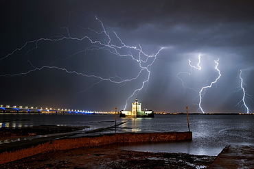 Many storms have succeeded on the night of May 4 to 5, 2015 at Fort Louvois.