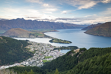 View on Lake Wakatipu with city of Queenstown, South Island, New Zealand