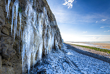 Cap Blanc-nez under the ice in winter, Opal Coast, France