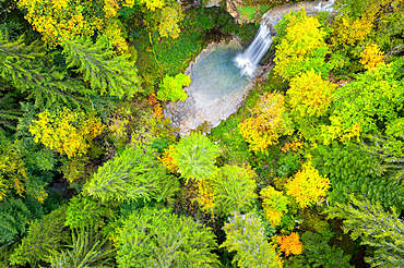 Moulinet du Saut waterfall, Conte, Jura, France