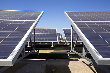 Solar panelsproviding electricity at the Barefoot College in Tilonia, Rajasthan, India. The Barefoot College is a worldwide charity, founded by Bunker Roy, its aims are, education, drinking water, electrification through solar power, skill development, health, women empowerment and the upliftment of rural people.