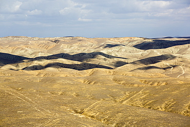 Drought parched ranchland in Bakersfield, California, USA. Following an unprecedented four year long drought, Bakersfield is now the driest city in the USA.