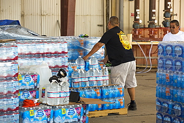 A water charity in Porterville supplying bottled water to houses who have had no running water for over five months, near Bakersfield, California, USA. Hoses in the East of Porterville, many of which are on private wells, have run completely out of water as the water table has dropped catastrophically. Following an unprecedented four year long drought, Bakersfield is now the driest city in the USA. Most of California is in exceptional drought, the highest level of drought classification. 428,000 acres of agricultural land have been taken out of production due to lack of water, thousands of agricultural workers have lost their jobs and one third of all children in California go to bed hungry.