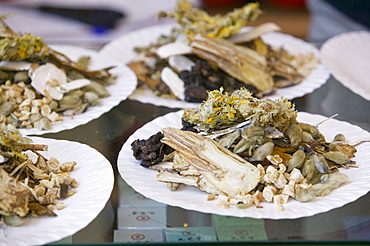 Traditional Chinese herbal medicines in a shop in Kendal, Lake District, Cumbria, England, United Kingdom, Europe