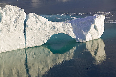 Icebergs from the Jacobshavn Glacier (Sermeq Kujalleq), Greenland, Polar Regions