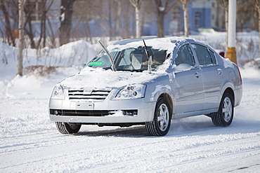 In March 2009 Northern China had its largest snowfall for many years, cutting off many towns and making transport difficult. The city of Heihe on the Chinese Russian border was particularly badly hit by the heavy snowfall in March 2009, Heilongjiang, China, Asia