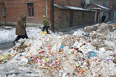 China's environmental protection is woefully inadequate, everywhere litter is strewn across countryside and cities alike, China, Asia