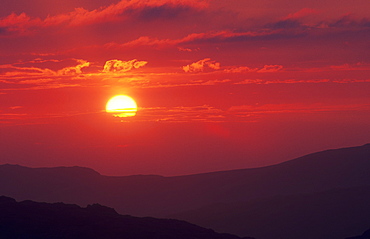 Sunset over the Lake District mountains, Cumbria, England, United Kingdom, Europe