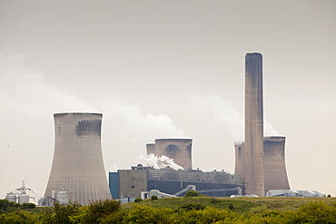 Fiddlers Ferry coal fired power station near Warrington, England, United Kingdom, Europe