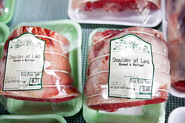 Locally produced lamb from Kitridding farm in Kirkby Lonsdale on a farmers market in Kendal, Cumbria, England, United Kingdom, Europe