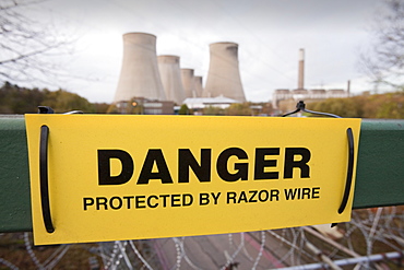 Ratcliffe on Soar coal fired power station surrounded by razor wire to prevent attack from climate activists, Leicestershire, England, United Kingdom, Europe