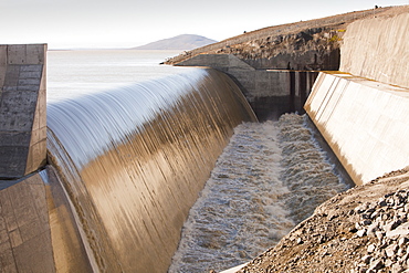 Overflow from the Karahnjukar dam and Halslon reservoir, North East Iceland, Iceland, Polar Regions