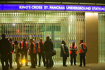 Kings Cross tube station closed due to a terrorist alert, London, England, United Kingdom, Europe