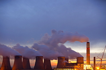 Ratcliffe on Soar coal fired power station in Nottinghamshire, England, United Kingdom, Europe