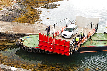 The Glenelg ferry, which has a swivel turntable, Isle of Skye, Scotland, United Kingdom, Europe