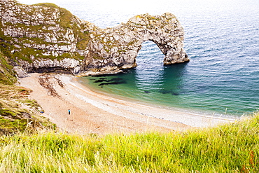 Durdle Door, a famous sea arch on the Jurassic Coast near Lulworth, UNESCO World Heritage Site, Dorset, England, United Kingdom, Europe