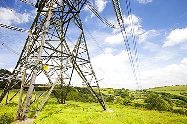 Fishpond Bottom, a beautiful village in the Dorset countryside with wonderful views to the coast, views that have been ruined by a high voltage power line crossing the valley, Fishpond Bottom, Dorset, England, United Kingdom, Europe