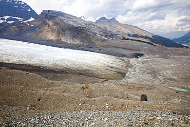 Lateral moraine showing the rate of retreat of the Athabasca Glacier, Jasper National Park, UNESCO World Heritage Site, Alberta, Rocky Mountains, Canada, North America