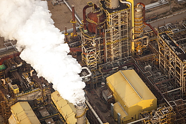 Tar sands deposits being mined at the Syncrude mine north of Fort McMurray, Alberta, Canada, North America