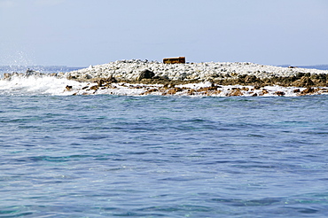 Approaching Tepukasavilivili island off Funafuti,Tuvalu, Pacific