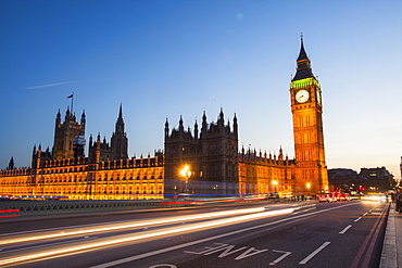 The Houses of Parliament and Big Ben from Westminster Bridge, Westminster, UNESCO World Heritage Site, London, England, United Kingdom, Europe