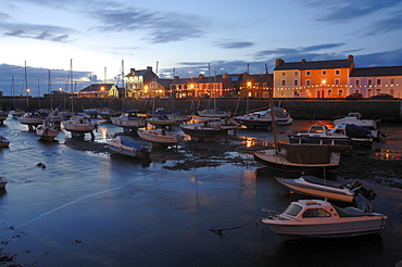 Aberaeron, Wales, UK     (rr)