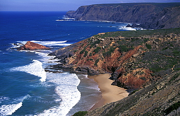 Beach, surf and coastline, Cabo de S. Vicente, Western Algarve